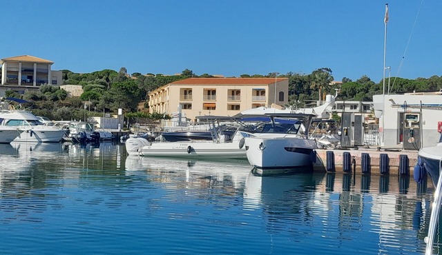Gites-sassone, Studio Entre Calvi et L'ile Rousse, au Bord de mer