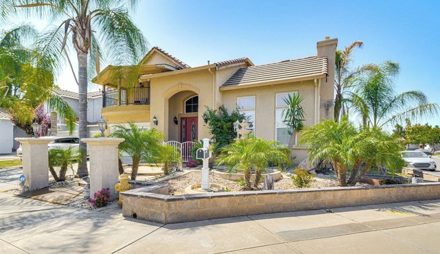 Golf, Fish & More: Cozy Safari Unit in Atwater!