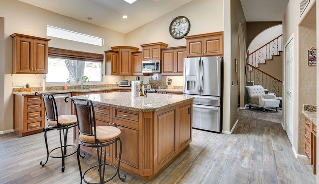 Golf, Swim, Soak! Family-friendly Scottsdale Home