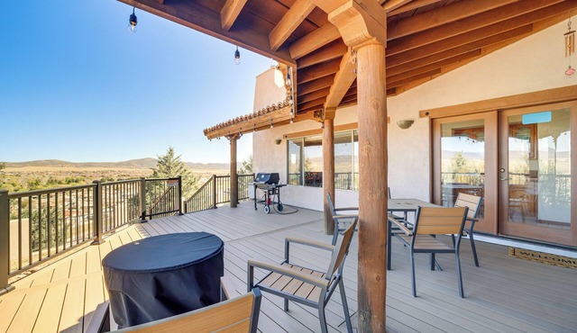 Golfer's Haven! Mtn-View Dewey Gem w/Pool Access