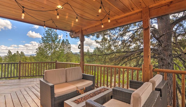 Gorgeous Alton Cabin w/Deck + Mountain Views