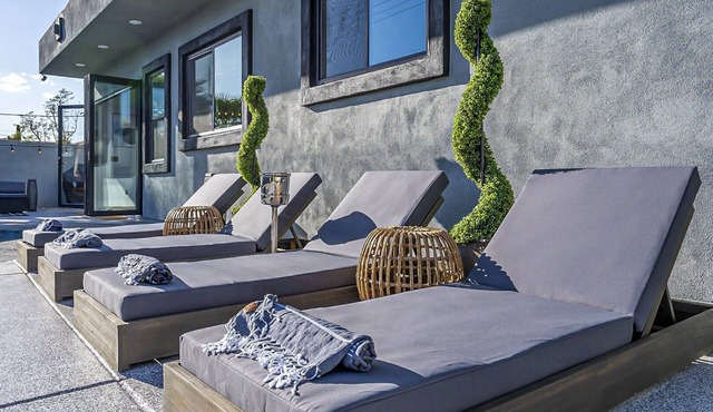 Gorgeous and open new build 4 bedroom/2 bath w/pool 1 mi