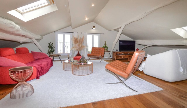 Gorgeous apartment in Bastia with house sea view