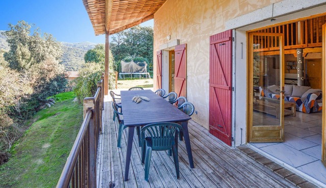 Gorgeous home in Azilone Ampaza