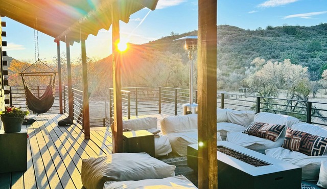 Gorgeous Mountain View Cabin Retreat