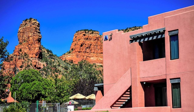 Great Amenities for Groups! Pool, Bbq Facilities, Close to Sedona Trail Zen