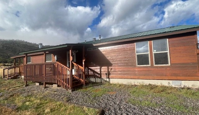 Great Space for Relaxing, Roomy House. Trailer Parking Plentiful, 3 Acres