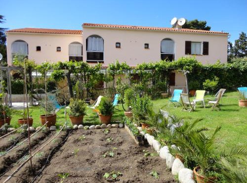 Hôtel Punta e Mare, Chambres et Appartements