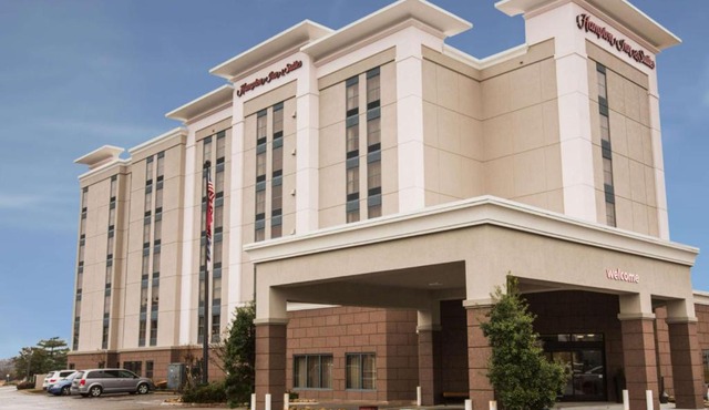 Hampton Inn & Suites Nashville-Airport