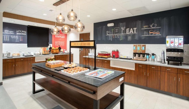 Hampton Inn & Suites Watsonville