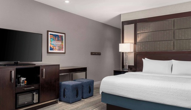Hampton Inn & Suites Worcester