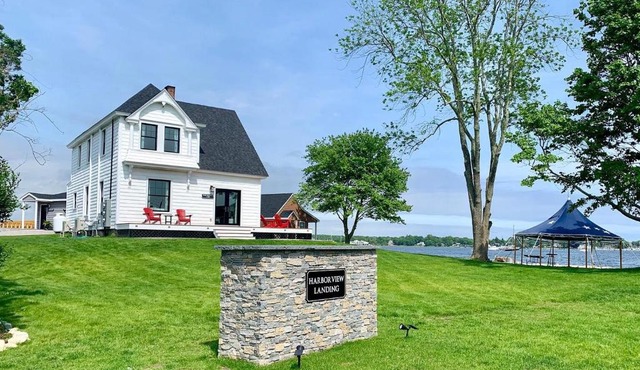 Harbor View Landing