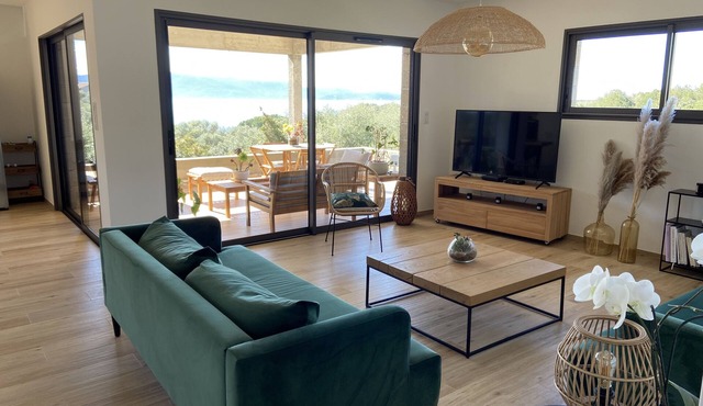 Haut de Villa, Calme, vue mer