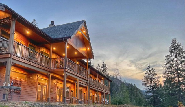 Hearthstone Elegant Lodge