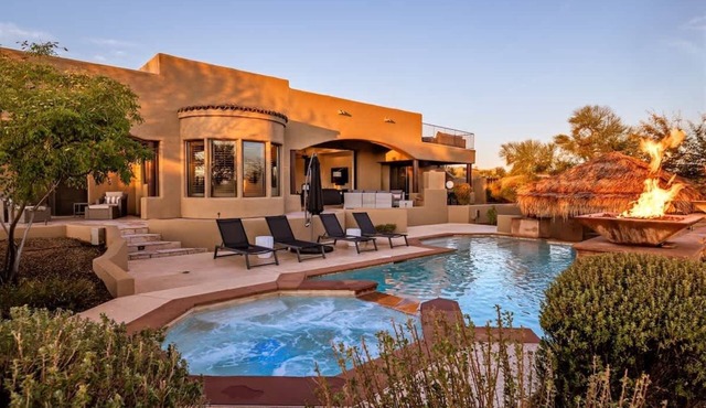 Heated pool w/swim up bar, game room & much more!