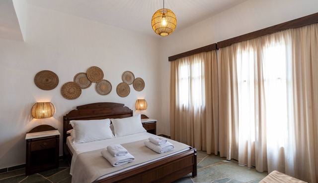 Hibiscus - Mirsini Apartments in Sifnos
