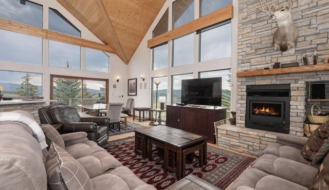Hidden River Ranch private hot tub