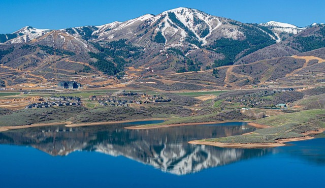 Hideout Epic View Modern Home 10 Min to Deer Valley Lake & Mountain Views