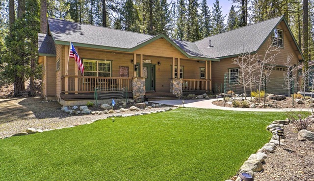 Hike + Explore: Graeagle Getaway w/Furnished Deck