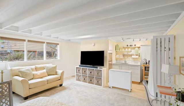 Hillsdale Private Studio Oasis in Portland, OR