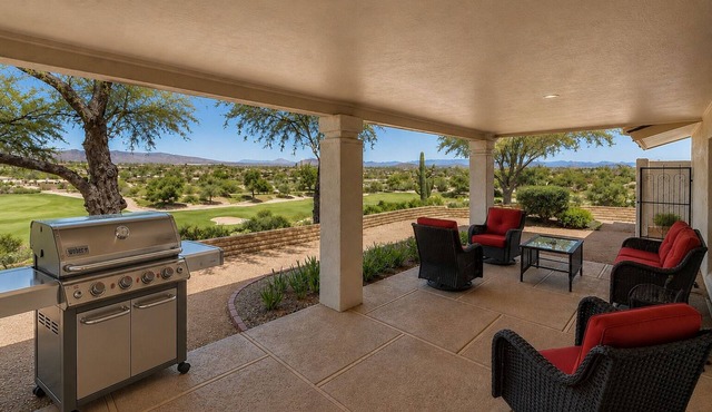 Hillside Oasis private estate , Golf course VIEW