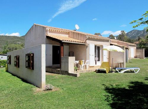 Holiday Home La Pinède- bungalow 6 pers- by Interhome