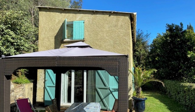 Holiday Home 'Terra Rossa' with Private Terrace and Air Conditioning