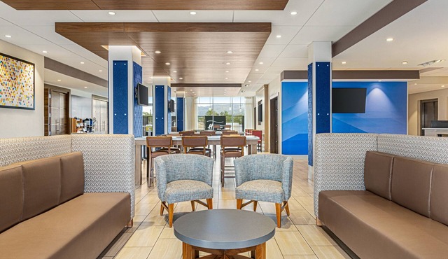 Holiday Inn Express and Suites Ukiah by IHG