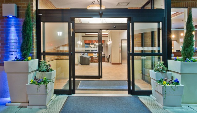 Holiday Inn Express Hotel & Suites Portland-NW Downtown by IHG