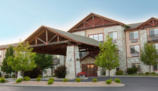 Holiday Inn Express & Suites Cheney by IHG