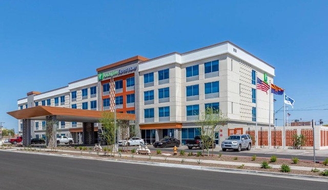 Holiday Inn Express & Suites - Phoenix Dwtn - State Capitol by IHG