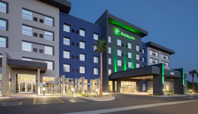 Holiday Inn Glendale - Stadium & Ent Dist by IHG