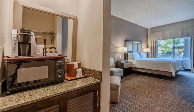 Holiday Inn Scottsdale North- Airpark by IHG