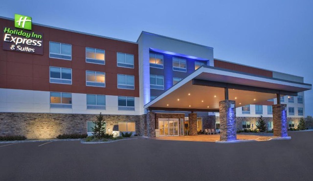 Holiday Inn Express & Suites - Parkersburg East by IHG