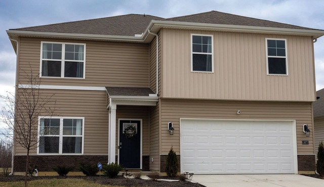 Holistic Campus Rental, LLC - Private Bedrooms in Shared Home with Shared Kitchen