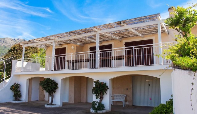 Homerez - House in Lumio, sea view