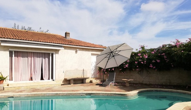 Homerez - Nice villa for 6 ppl. with swimming-pool and terrace at Aléria