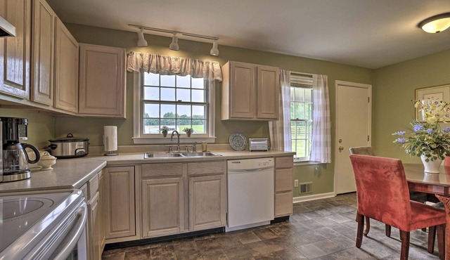 Horse Country House, 6 Mi to KY Horse Park!