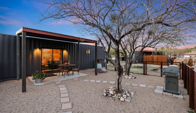 Horses and Dogs Welcome! Container Suite
