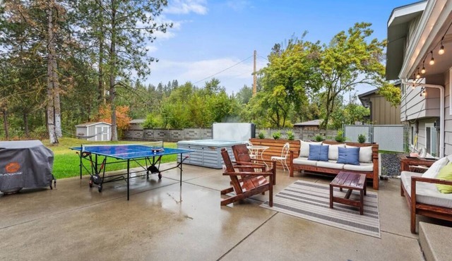Hot Tub | Blackstone | Fire Pit | Ping Pong |River