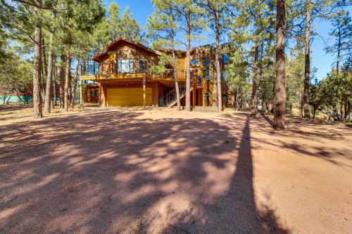 Hot Tub: 'Ponderosa Paradise' Overgaard Cabin