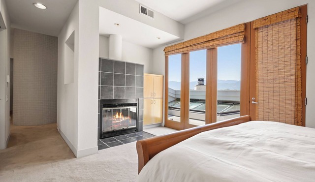 House in Oakville, CA with Lap Pool, Outdoor Entertaining Space & Tennis Court