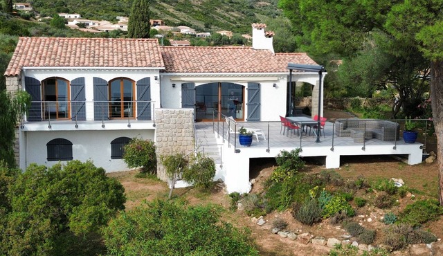 House/Villa - SAGONE
