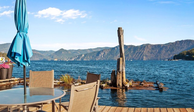 IdaBlu, a floating house with an unobstructed view of the lake and mountains.