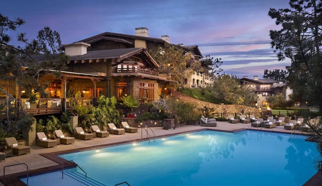 Immerse Yourself in Nature's Beauty! Courtyard View, Pet-friendly, Outdoor Pool!