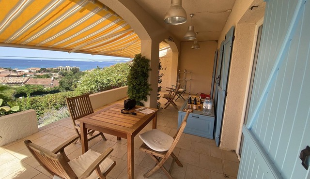 Jolie Villa vue mer