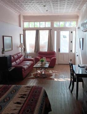 Katie's Cozy Suites