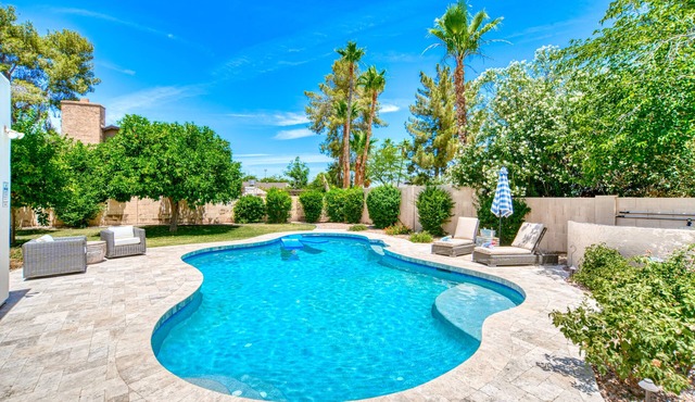 Kierland Scottsdale w/Chef's Kitchen + Heated Pool, Arcades & Large Backyard