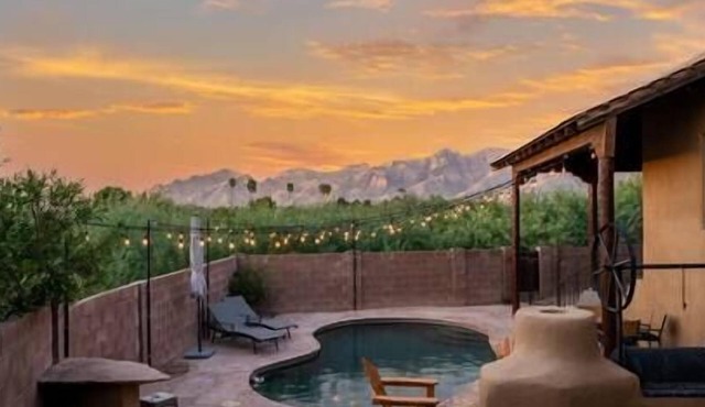 King Bed, Location, Pool, Fire Pit, & Views