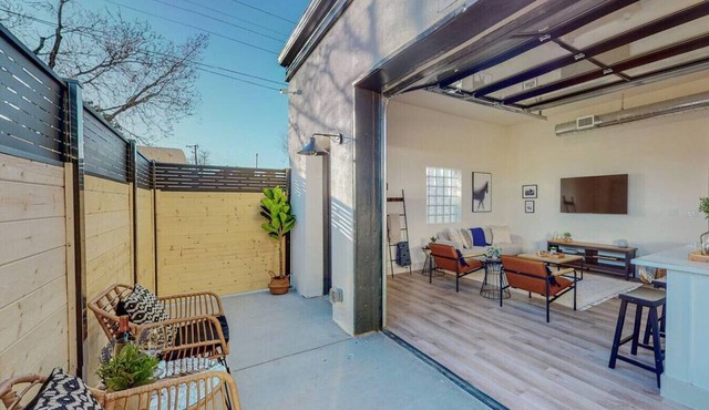 King Bed| Modern Condo| Near NobHill